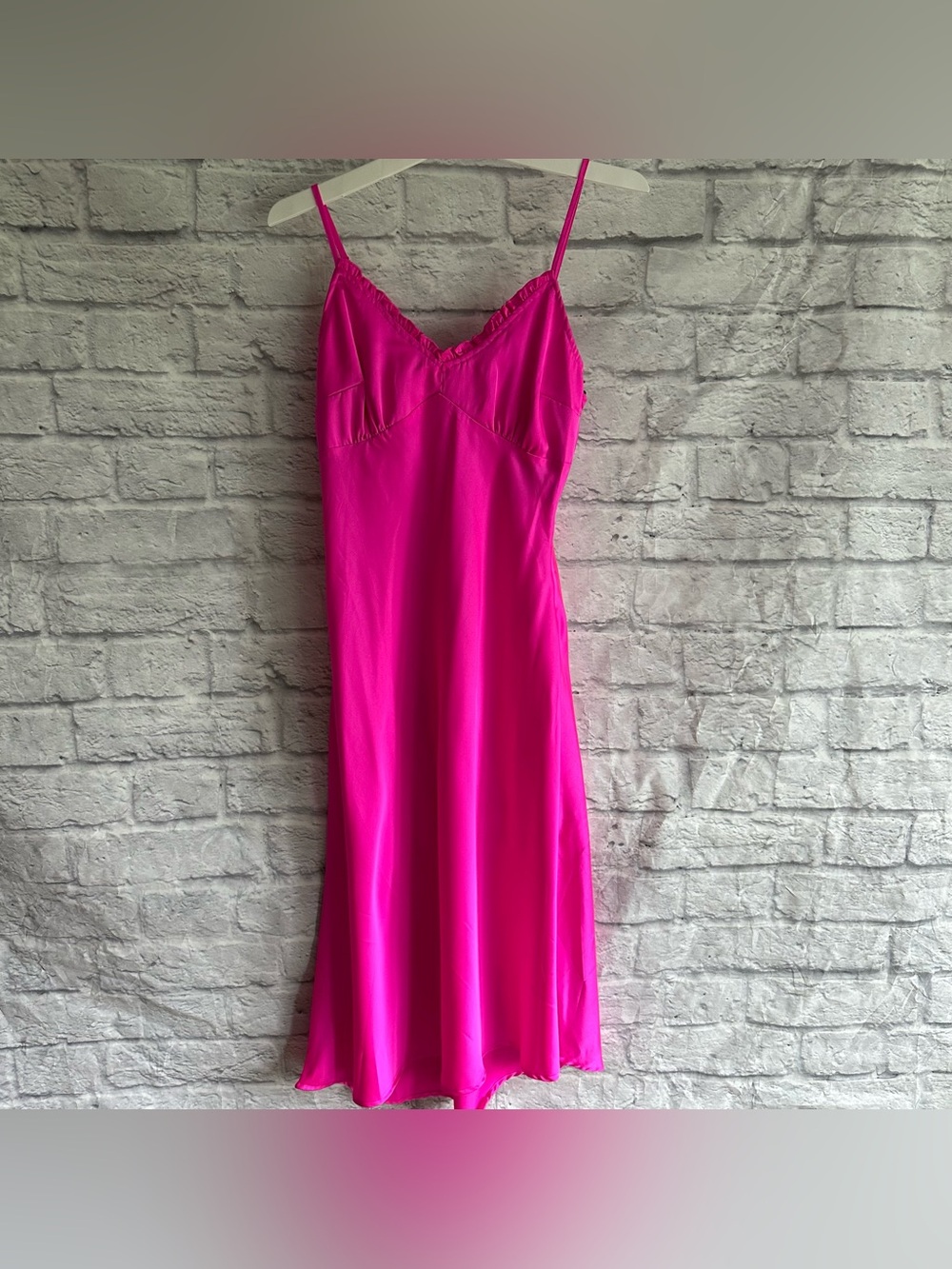NEW WITH TAGS JAPNA SILKY PINK SLIP DRESS WITH RUFFLE ACCENT WOMENS MEDIUM M